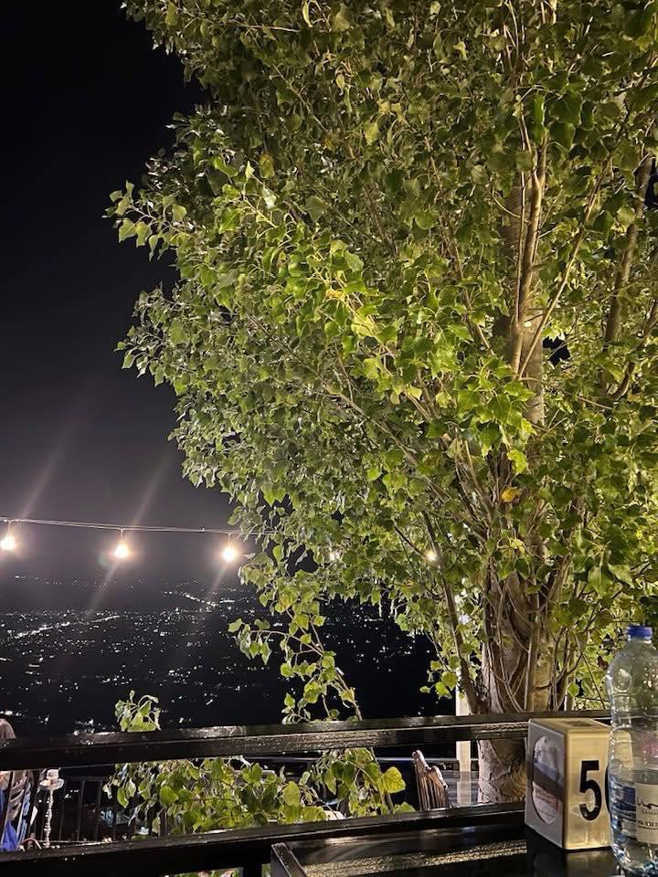 وأنّ الذي يَجِد طهارة قلبه يجد سُرور قلبه،
وتكون نفسه دائمًا جديدة على الدُّنيا..

-الرافعيّ