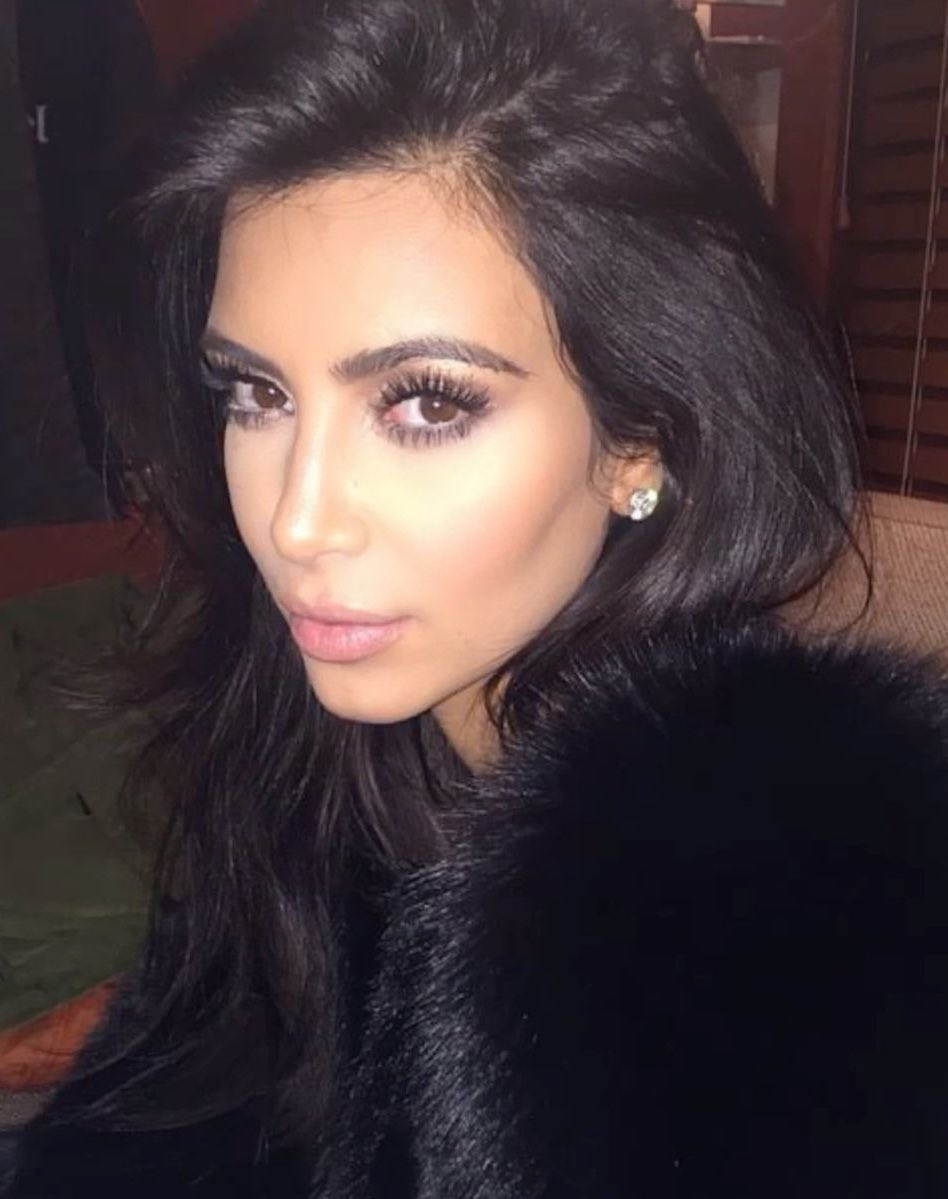 itssgivingitg's tweet photo. kim 2016 vs 2026 https://t.co/nGaHWUa4qE