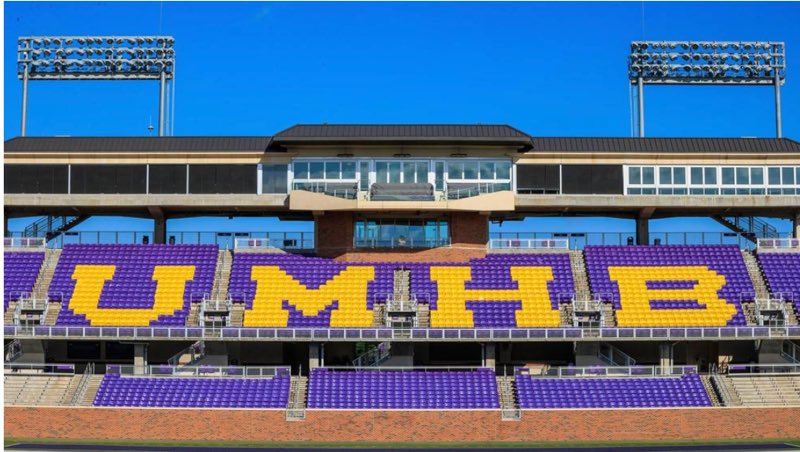Jstubbs04's tweet image. I Had an amazing visit with @Coach_Brace and  @Coach_TrippM today! I am Truly blessed and thankful for the opportunity to play NCAA Division III football at UMHB!
A special thanks to @Coach_LHarmon  and the entire staff!