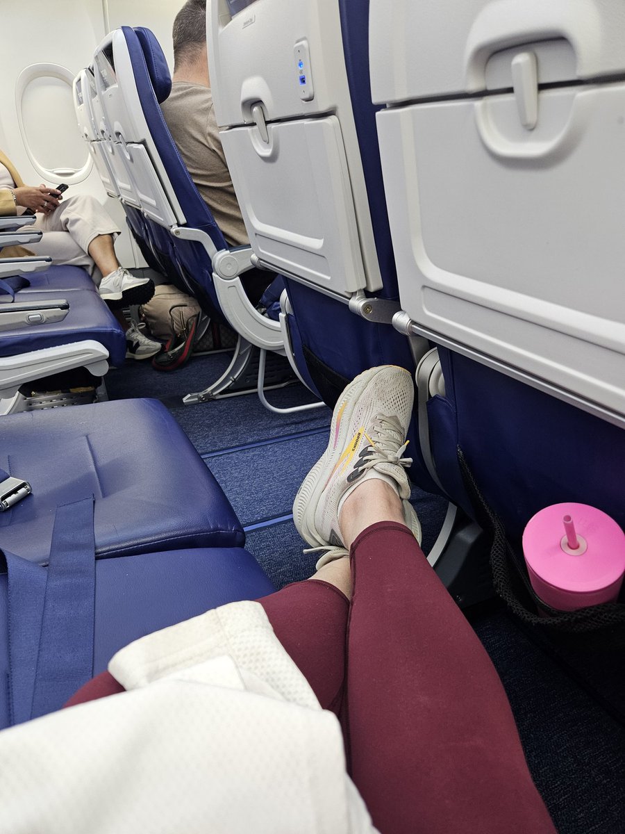 When there are 175 seats and only 45 people to sit in those seats, everyone gets a <a href="/SouthwestAir/">Southwest Airlines</a> "First Class" row to themselves! #FlydayFriday #cheerjudgelife