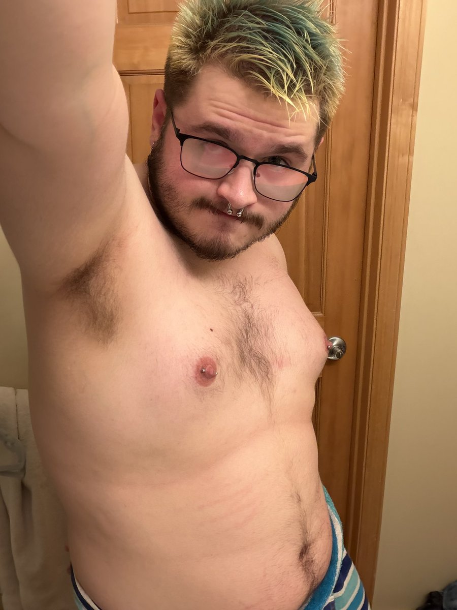 Buckthe_buck's tweet image. Baby, say the words I’m down