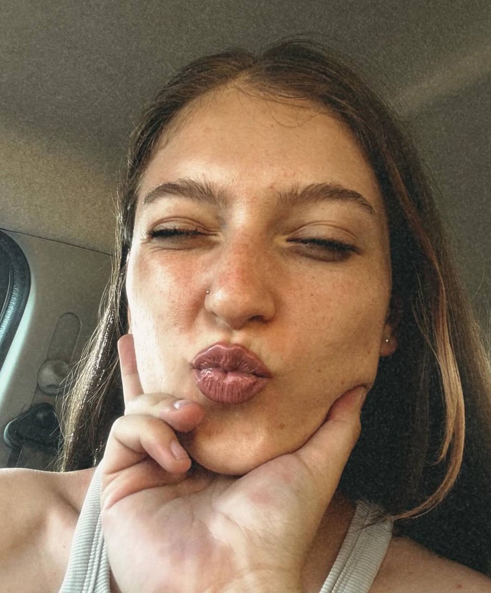 Rubble91874's tweet image. who deserves one?