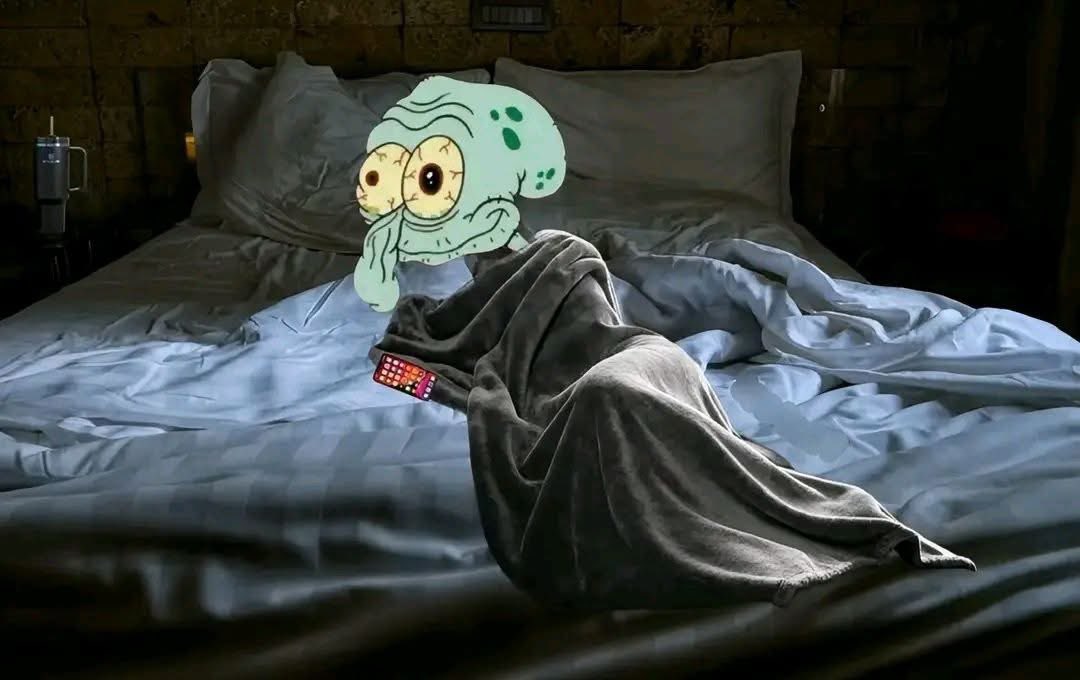 hashjenni's tweet image. me trying to get 8 hours of sleep in 3 hours