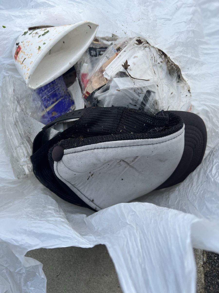 遅ればせながら明けましておめでとうございます。

ウォーキングとゴミ拾いを兼ねて実施。
心と身体を鍛えるきっかけになります。

今年も引き続きよろしくお願いいたします。