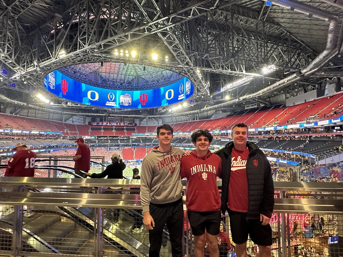 gvwillia12's tweet photo. Peach Bowl!!! Hoo Hoo Hoo Hoosiers!! https://t.co/JU6YxW0lYv