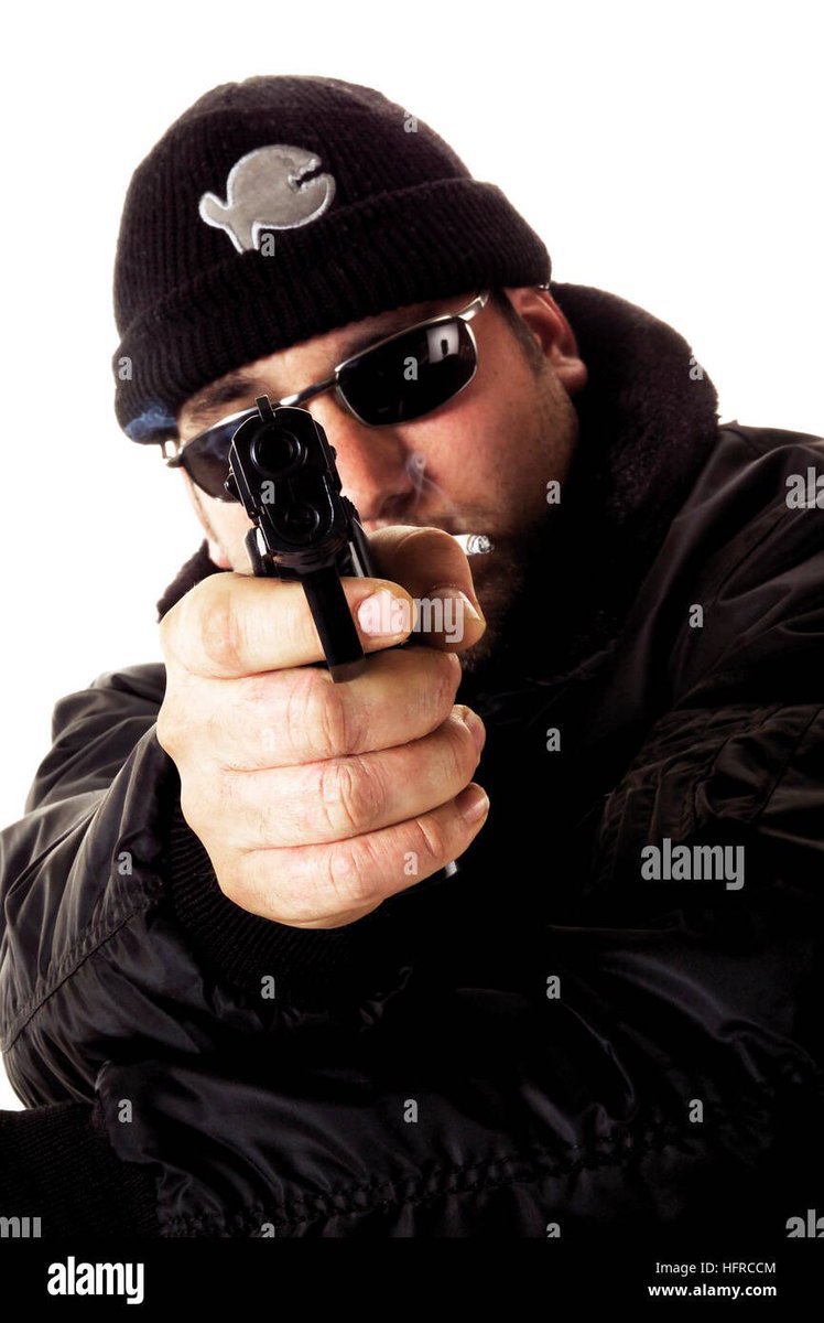 2friedfred's tweet image. What would you do if you see this coming up to your car …

A) Drive Away
Or
B) Have a Normal Conversation