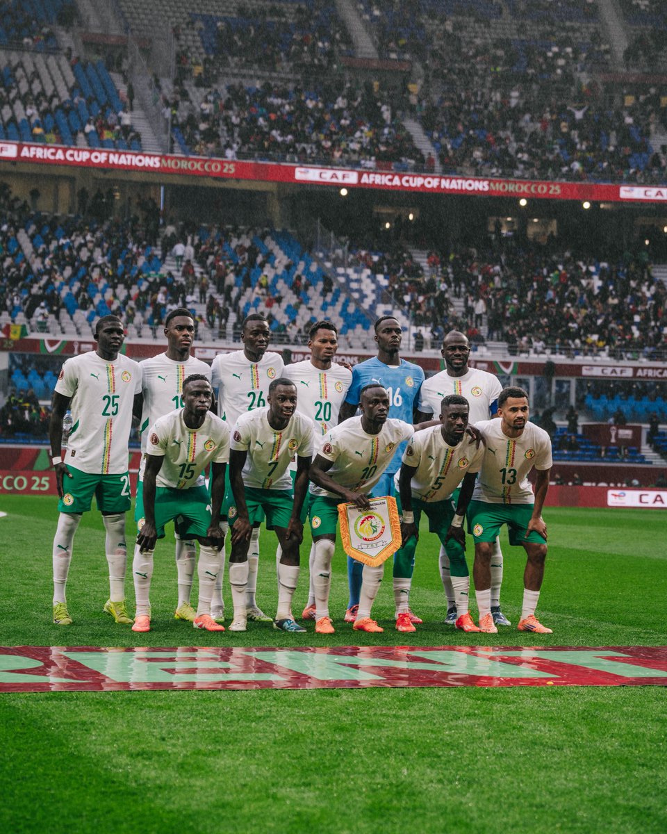 GaindeYi's tweet image. Team 🇸🇳