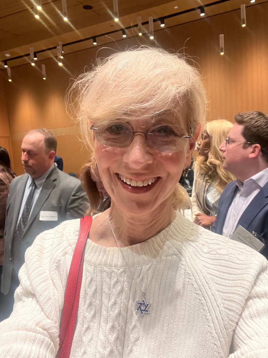 DGLebowitz's tweet image. Park Avenue Synagogue new members reception