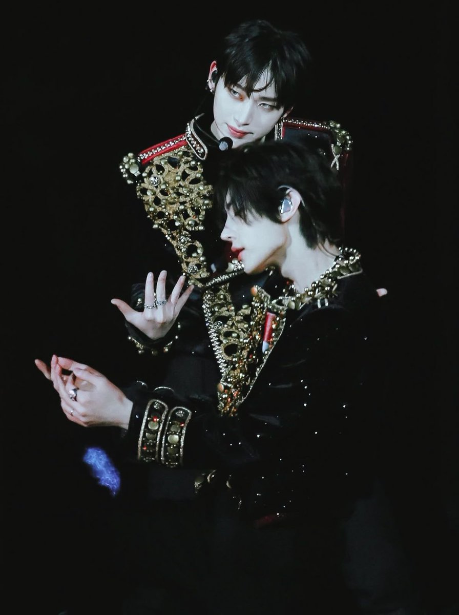 staribin's tweet image. ai could never recreate this