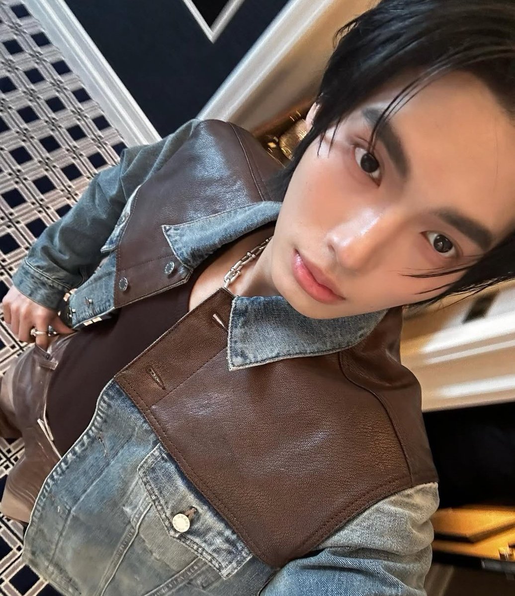 mooaapaporn's tweet image. เคะตาแป๋วกับเมะตี๋อินเตอร์หรอว่ะ 🤔