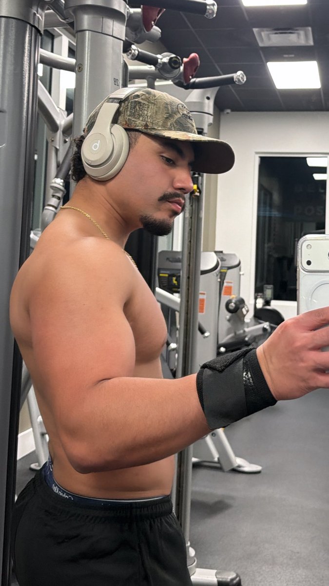 Jonny Rivera tweet media