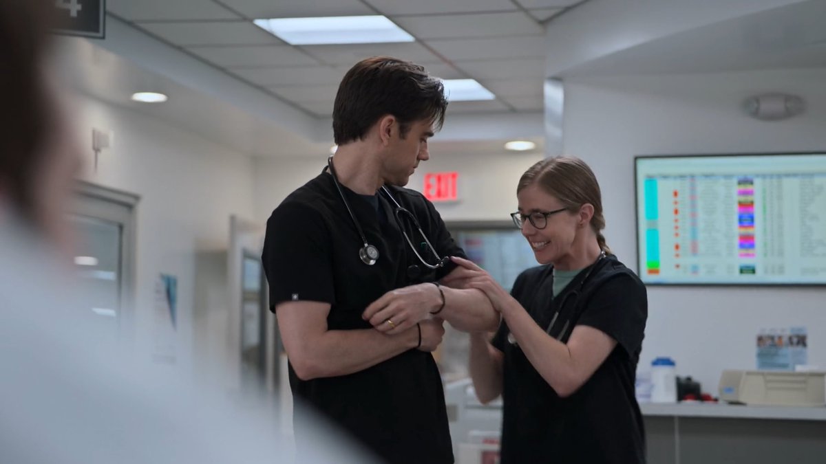 SOPHlEBAEK's tweet photo. “langdon better not touch her” from the useless tiktok crowd and mel’s the one initiating physical contact you can’t make this up https://t.co/rLT3BBXxuN