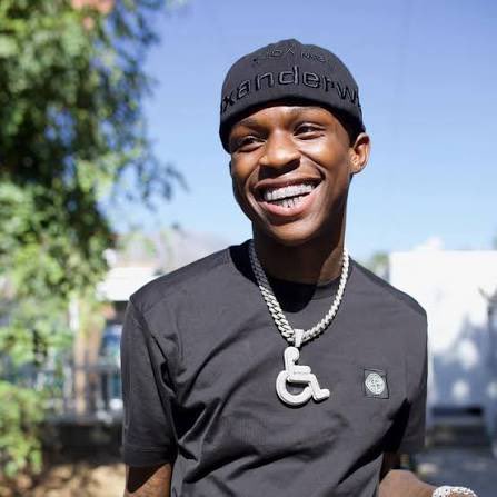 TommyGoBraazy's tweet image. Savannah Rapper Quando Rondo has been released early from federal prison
😳👀 

His initial release date was May 19th 2027