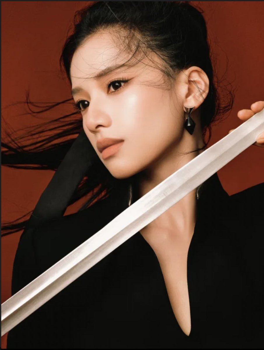 CdramaBloom's tweet image. 🍉 #ZhangLinghe #ZhangJingyi are reportedly set to collaborate on a costume drama produced by Lemon Pictures.