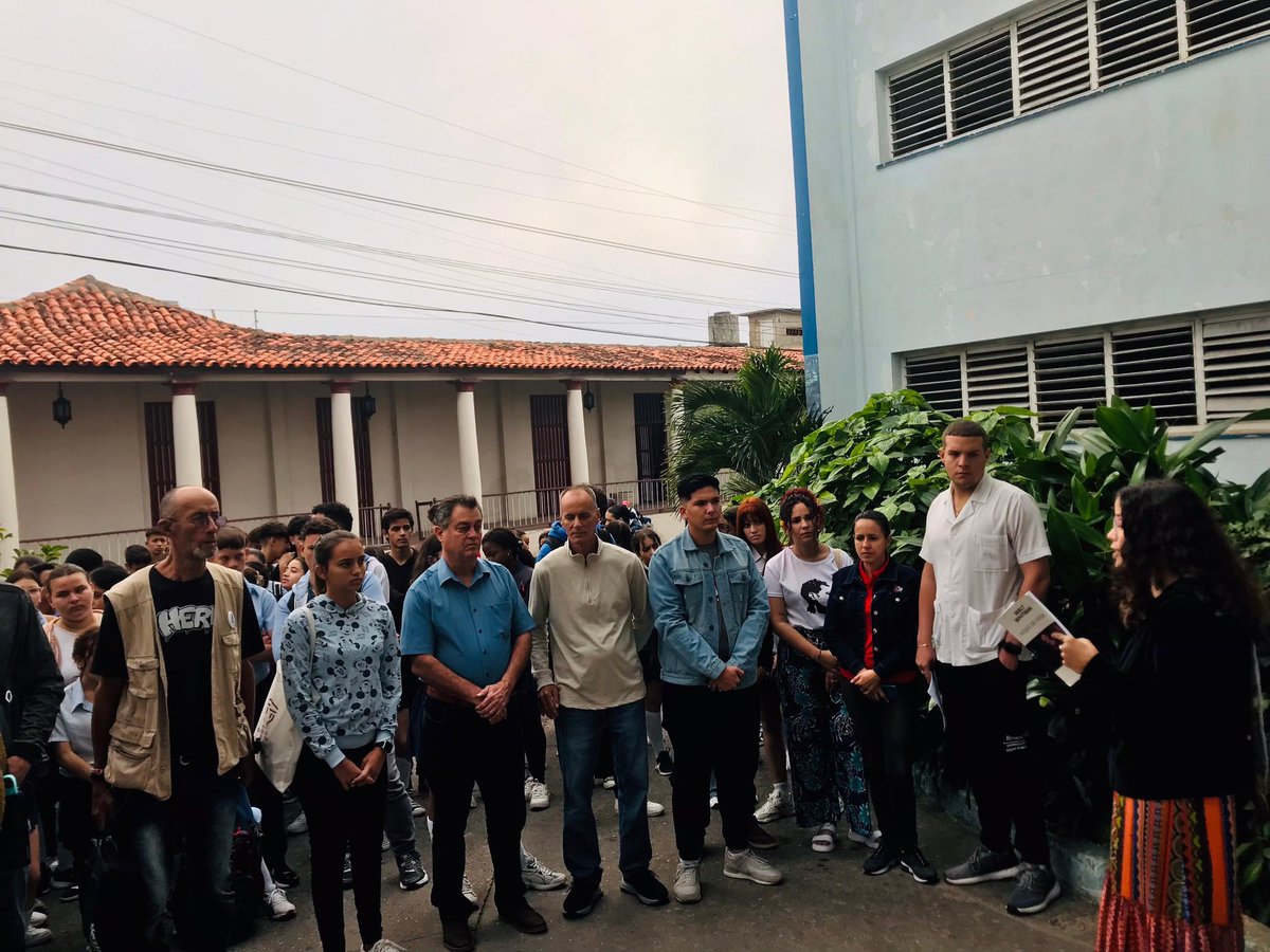 Acto por el Natalicio de #Mella en el IPU: Rafael Ferro en #PinardelRío . Participaron estudiantes y profesores, además de miembros del Secretariado #FEU de ambas Universidades. Las palabras centrales del acto estuvieron a cargo del Presidente de la #FeuUCMPinar <a href="/Guillermo62344/">Guillermo Alejandro Herrera Horta.</a> .