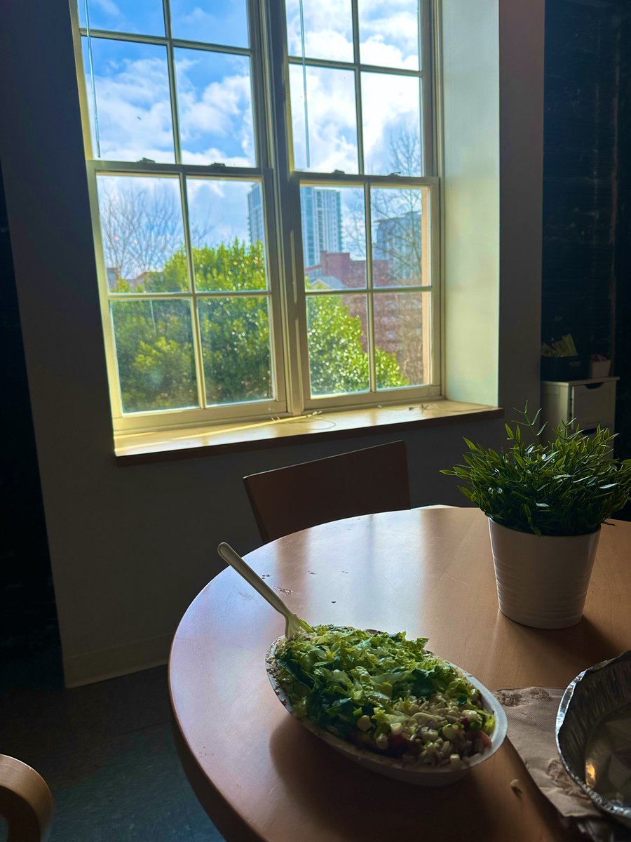 A great day!

#sunny #meal #work