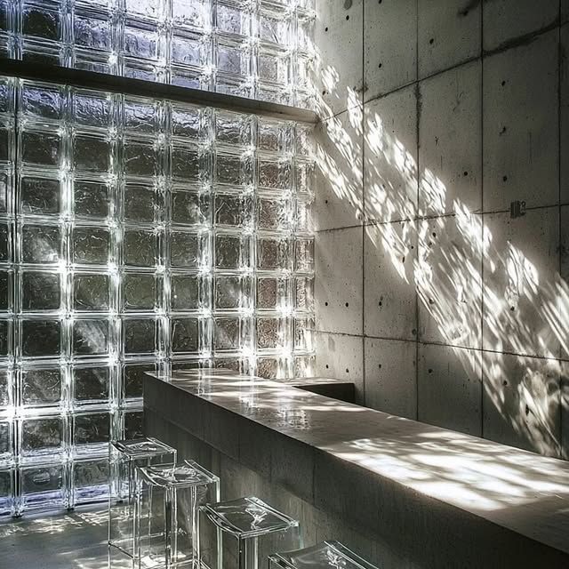 INTERIORBYHUT's tweet photo. A cafe aesthetically made with glass blocks https://t.co/w5ZC058BNG