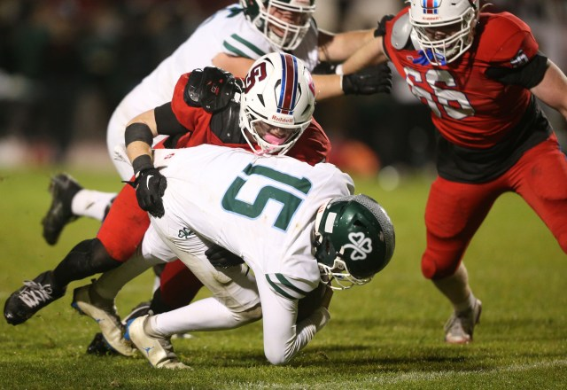 CB_Journalist's tweet image. 🏅 All-Bay Area News Group high school football: Defensive backs
mercurynews.com/2026/01/09/all…
@CharlieBal54319 @ty_hicks0 @trulybell1 @RahsjonD1 @Nemo_thfish @Hudschrad @KaiSniffen @GrantRicker2026 @SIscores @LGHSAthletics @WCALSports @DarrenSabedra @nathancanilao @VytasMazeika