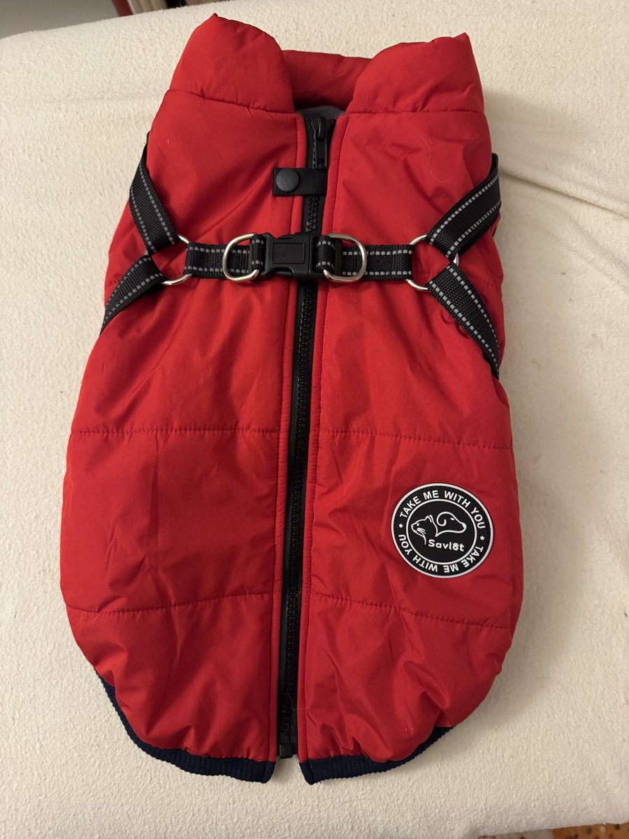 Jo_Hanna_Jo's tweet image. #wish2hand 
#twitterrudel 

Ich weiß, daß ich diesen Hundemantel für #wish2hand hier vor einigen Wochen schonmal gepostet habe, aber es gab null Reaktion und ich finde das Posting selbst nicht mehr wieder. 🤔

Wie dem auch sei, ich versuche es nochmals: 

Wer freut sich über…