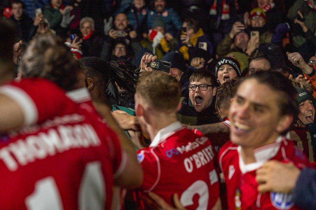 Wrexham_AFC's tweet photo. Another FA Cup classic etched into our history books 🙌

🔴⚪️ #WxmAFC https://t.co/A9tHGlzppW