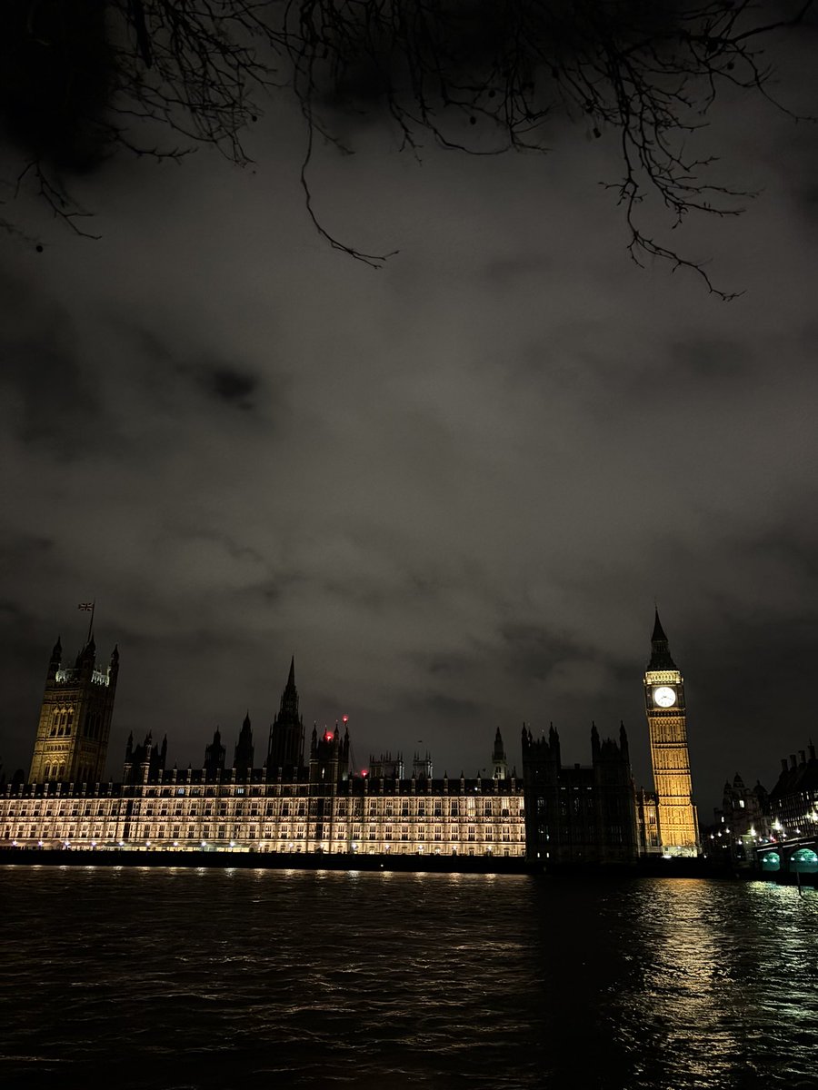 iki yabancıyız biliyorum aslında :)