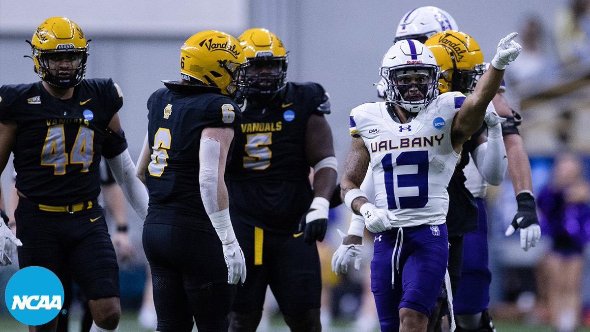 Jayyy_martin's tweet image. Blessed to say I have received an offer from UAlbany #d1 #blessed