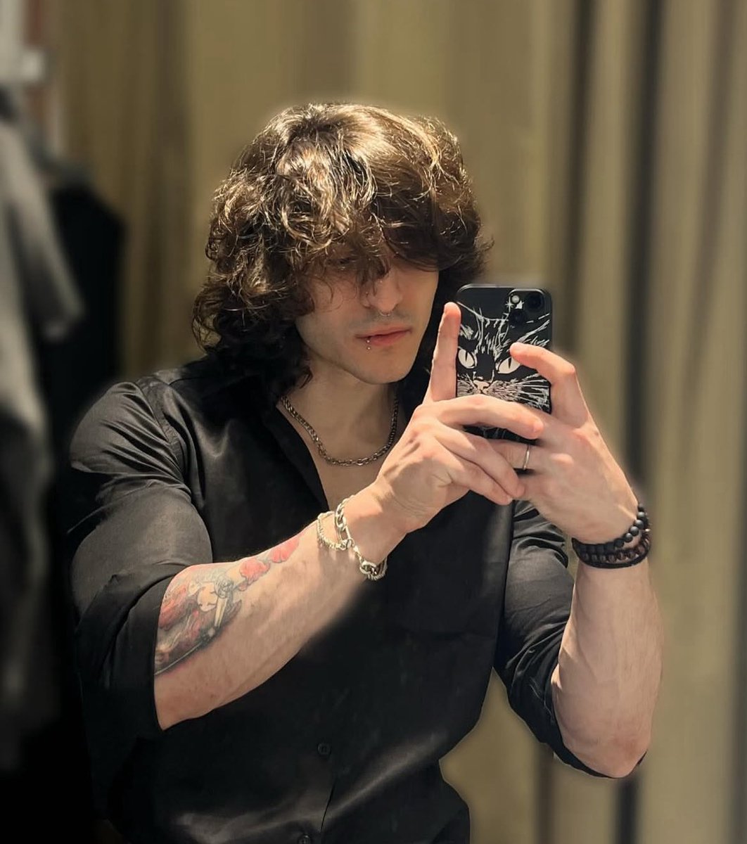 dogofhell_'s tweet image. 