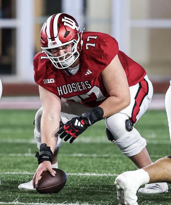 SandburgEagles's tweet photo. Good luck to our guy ‘25 Matt Marek @mattmarek and the IU Hoosiers @IndianaFootball tonight in the College Football SemiFinal. Go get em Matt! 

#FlyWithUs 🟡🔵🏈🦅 https://t.co/bTSUgmwRvN