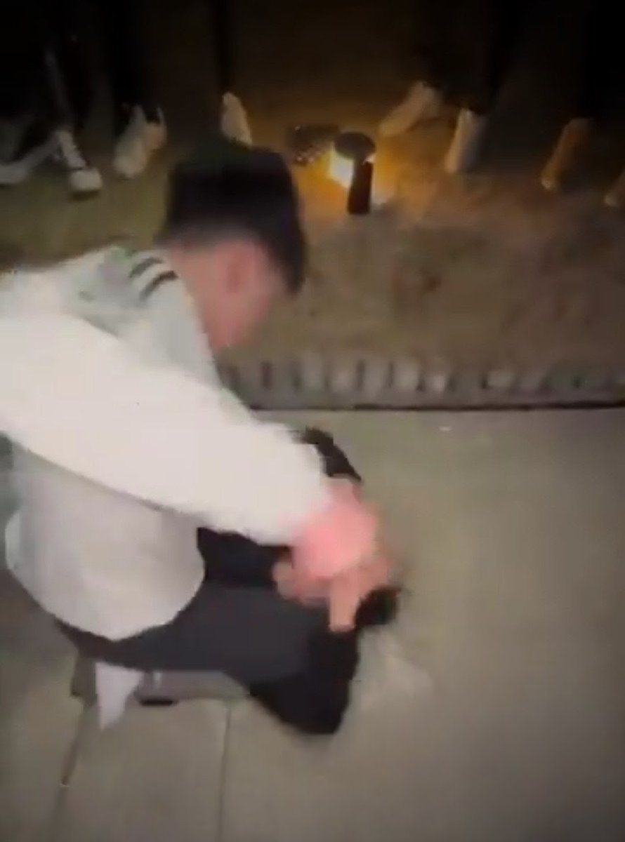 ツヨシ tweet media