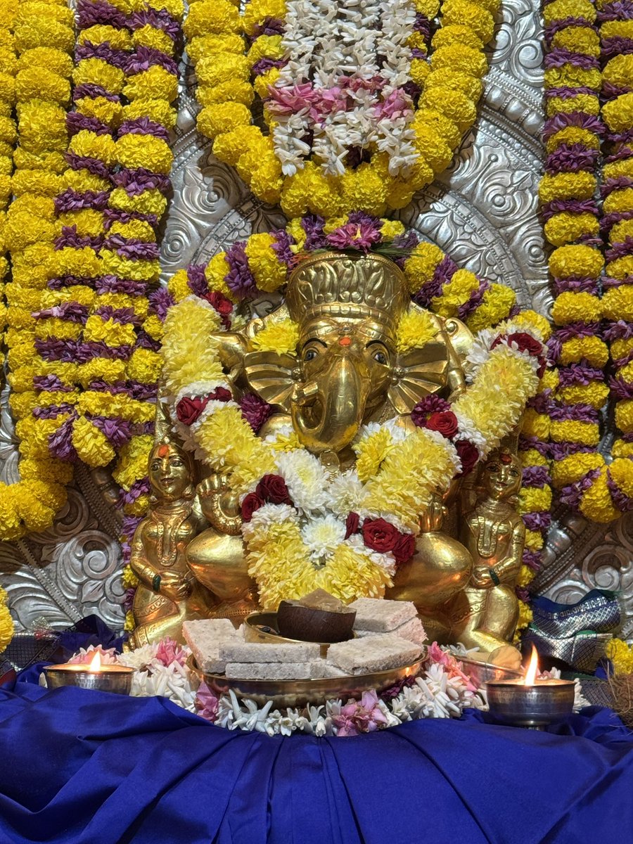 🙏गणपती  बाप्पा मोरया 🌺मंगलमूर्ती मोरया 🙏१०/०१/२०२६
🙏Ganapati Bappa Moraya 🌺 Mangalmurti Moraya  🙏10/01/2026
