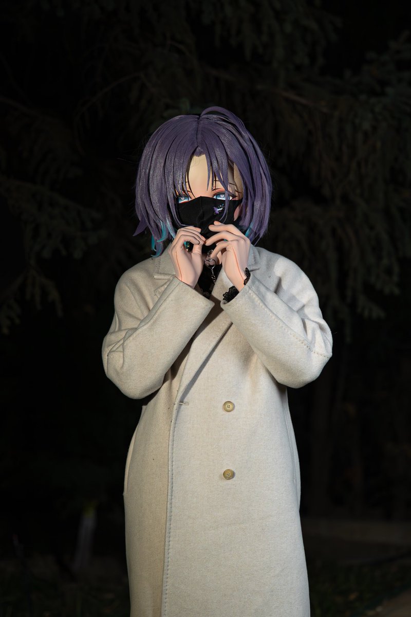 jgsdfsuki's tweet photo. 大衣下面的 是什么呢？#kigurumi #アイドルマスター #浅倉透 https://t.co/lrPCbBADSW