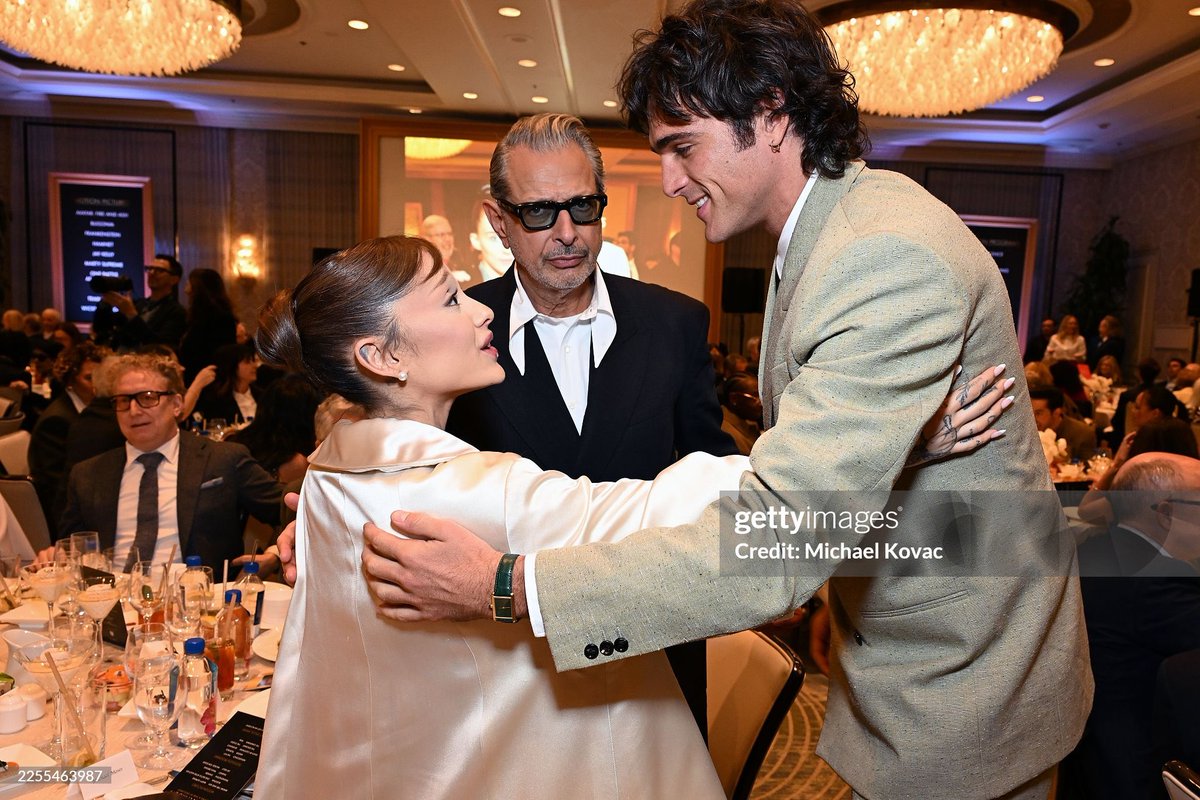 pedroupland's tweet image. honey, wake up! New Jacob Elordi and Ariana Grande picture dropped !!!