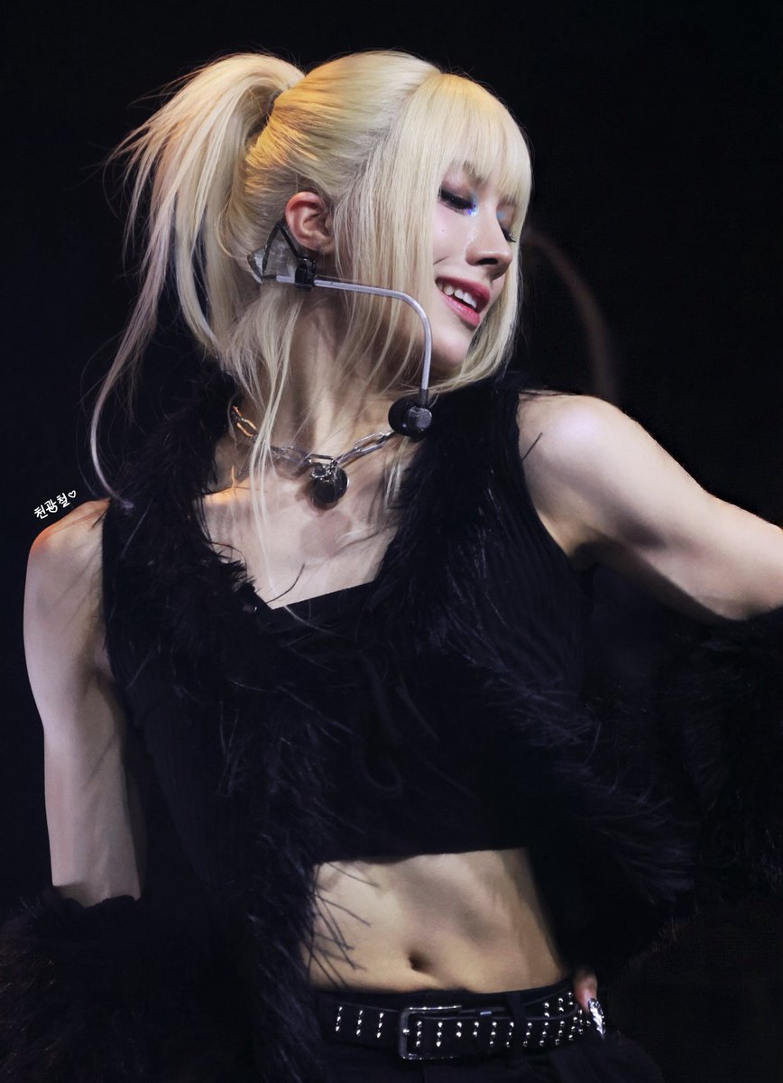 1cheonkwang's tweet image. 260107 XLOV

1st ANNIVERSARY FAN CONCERT 
&amp;lt; FIRST LOVE &amp;gt;
XLOV 루이

#XLOV #엑스러브 #エクブ
#우무티 #WUMUTI #ウムティ #吾木提
#루이 #RUI #ルイ #陳冠叡
#현 #HYUN #현 #ヒョン
#하루 #HARU #ハル #暖琉