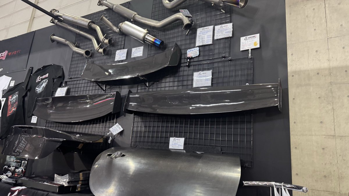 新発売 翼端板一体型GTウィング【飛燕】 やドライカーボンドアと