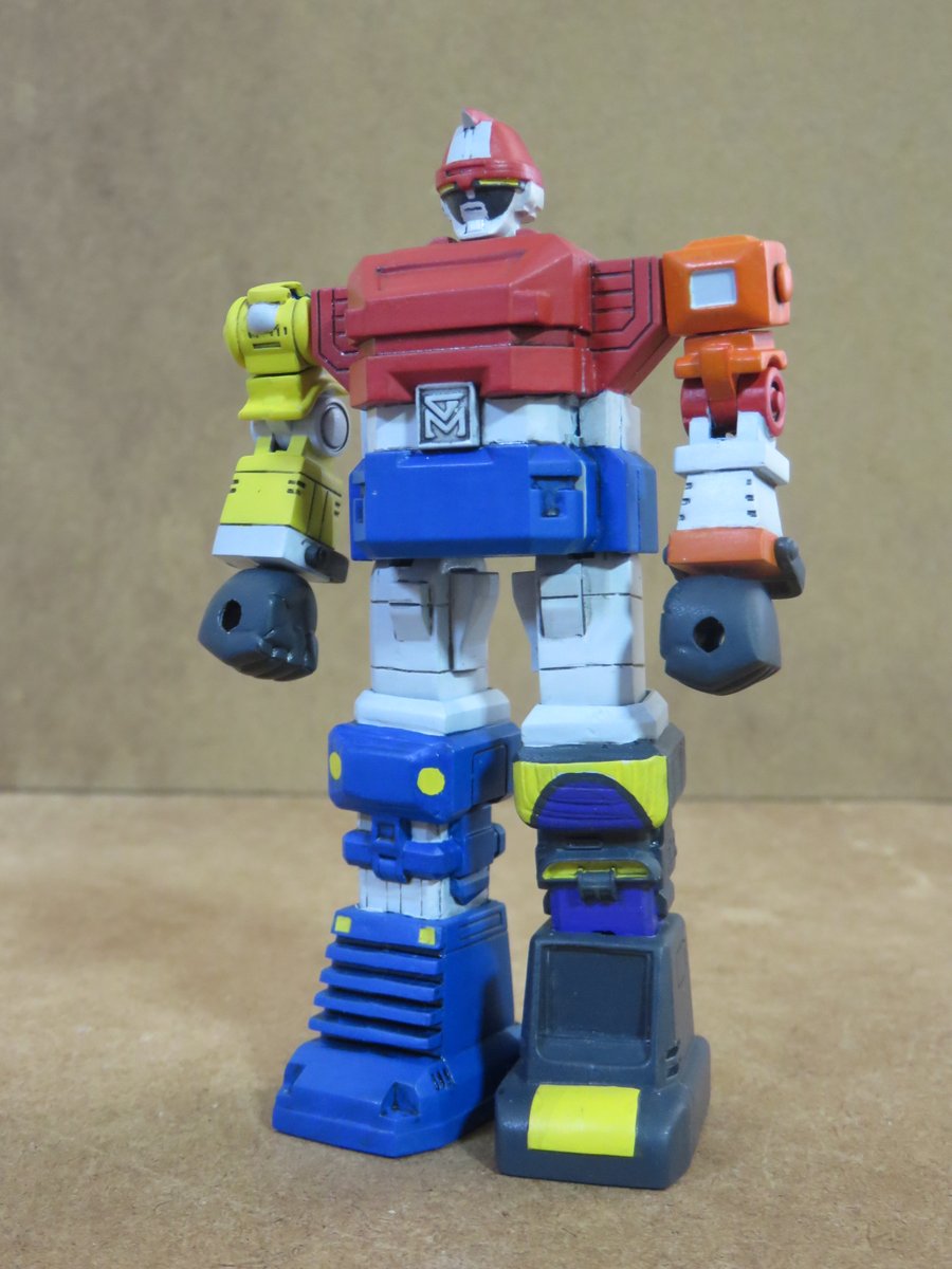 osamuhorikawa's tweet image. マイティオーボッツが欲しくても売ってないのでベストメカコレクションのゴッドマーズを塗り替えて飢えをしのいだものです。