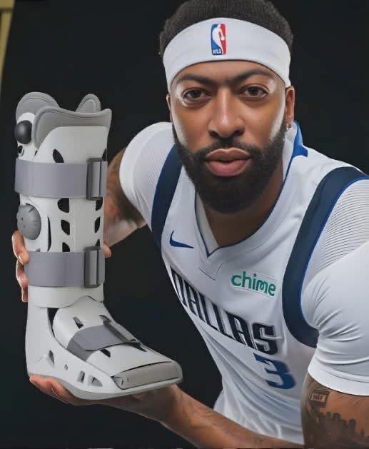 NBAMemes's tweet image. BREAKING: Anthony Davis just released his first signature shoe 😳