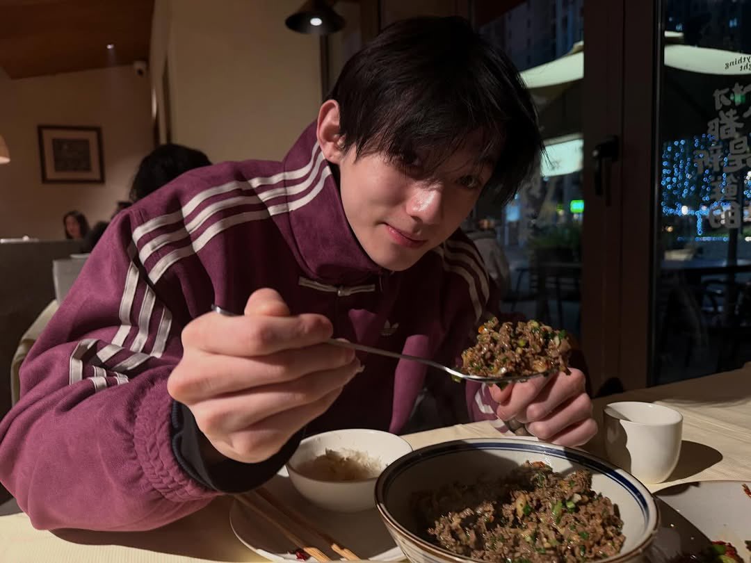 ling_gn's tweet image. 또 웬수남친롤 사진 들고왓닼ㅋㅋㅋㅋㅋㅋ ㅜㅜ