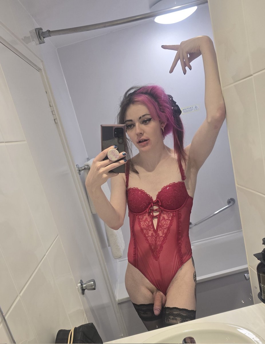 Shattered Polaroids tweet media