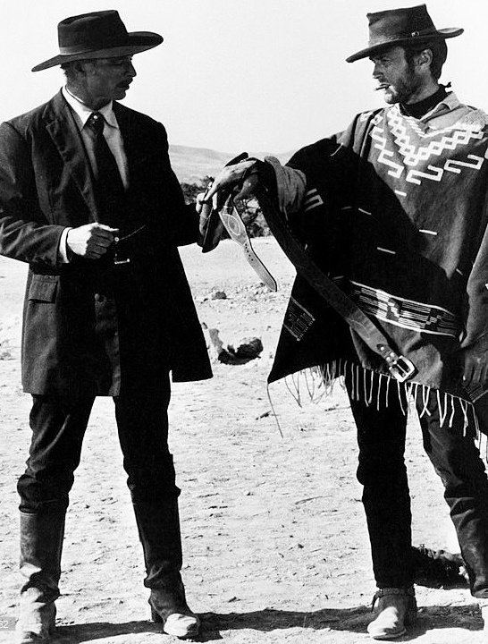 HansomRansom4's tweet photo. Happy birthday Lee Van Cleef with Clint Eastwood in For A Few Dollars More 1965. #LeeVanCleef #Actor #Cowboys #ClintEastwood #forafewdollarsmore #1960s #thegoodthebadandtheugly #elcondor https://t.co/sjKFae74Y0