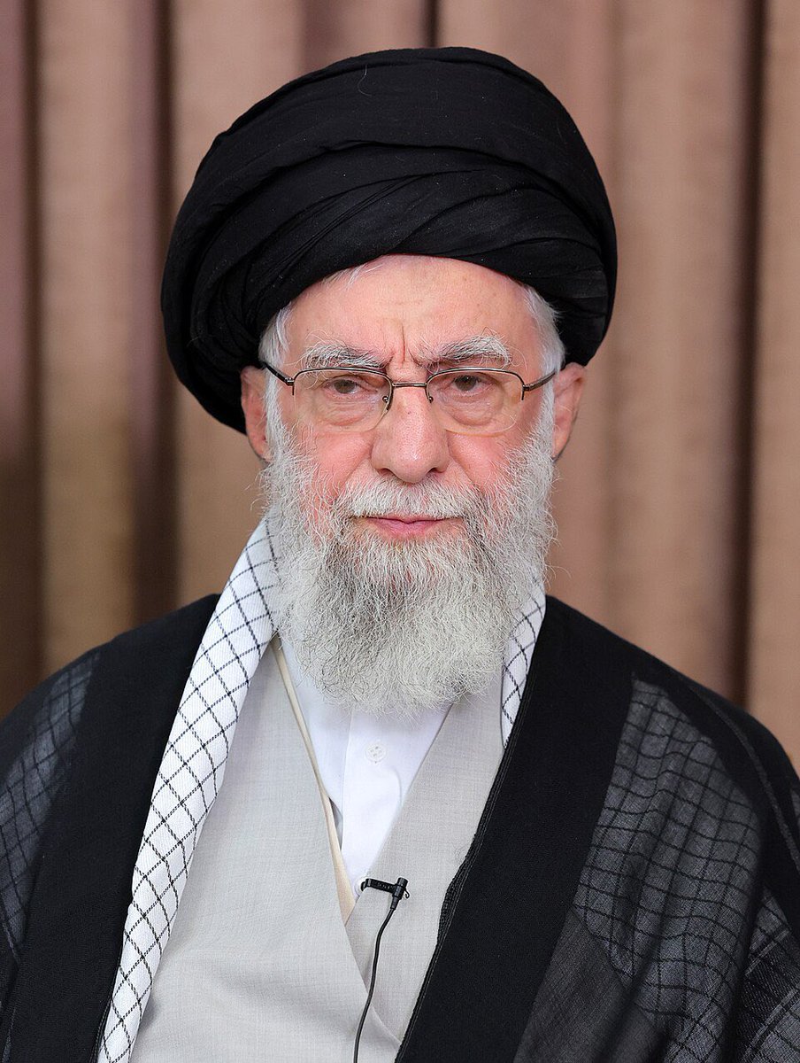 سيُسقطهم ولن #يسقط 

#علي_خامنئي #Iran