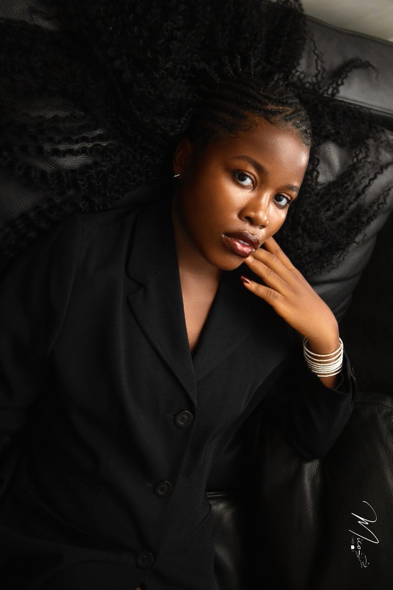 AgbaWisdom12's tweet photo. Grateful for another year of becoming.
I step into this new age with a quiet heart, trusting God with every unfolding season.
May my days be guided, my steps ordered, and my spirit kept in peace. https://t.co/eqNGHpwsQB