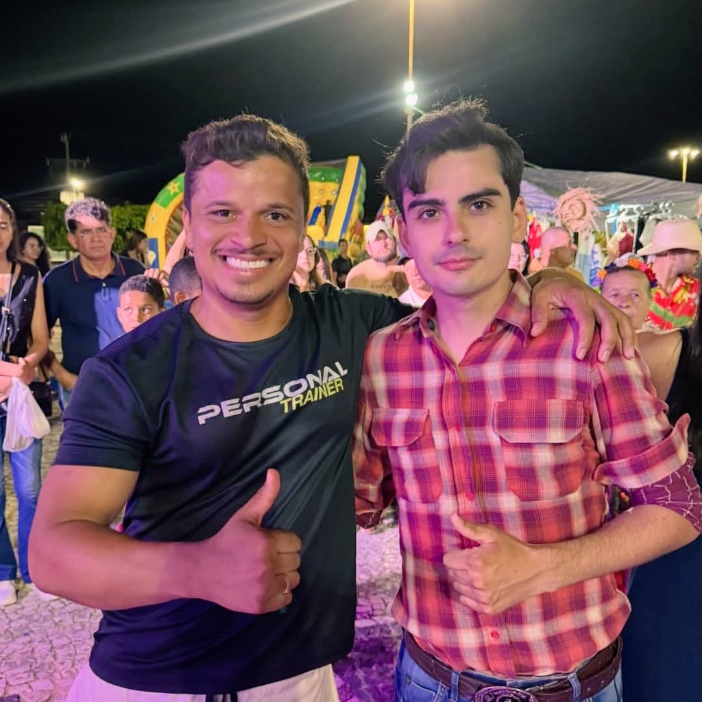 DlainneX14538's tweet image. 💕💕🎠 lindo @saorycardoso   não vejo a hora de vcs juntos