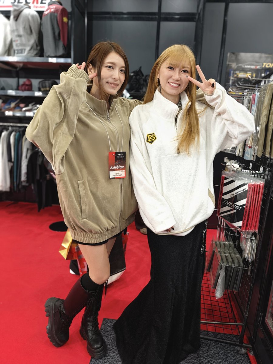 東京オートサロン2026 TOP SECRETブースのお二人🫶 森美咲さん