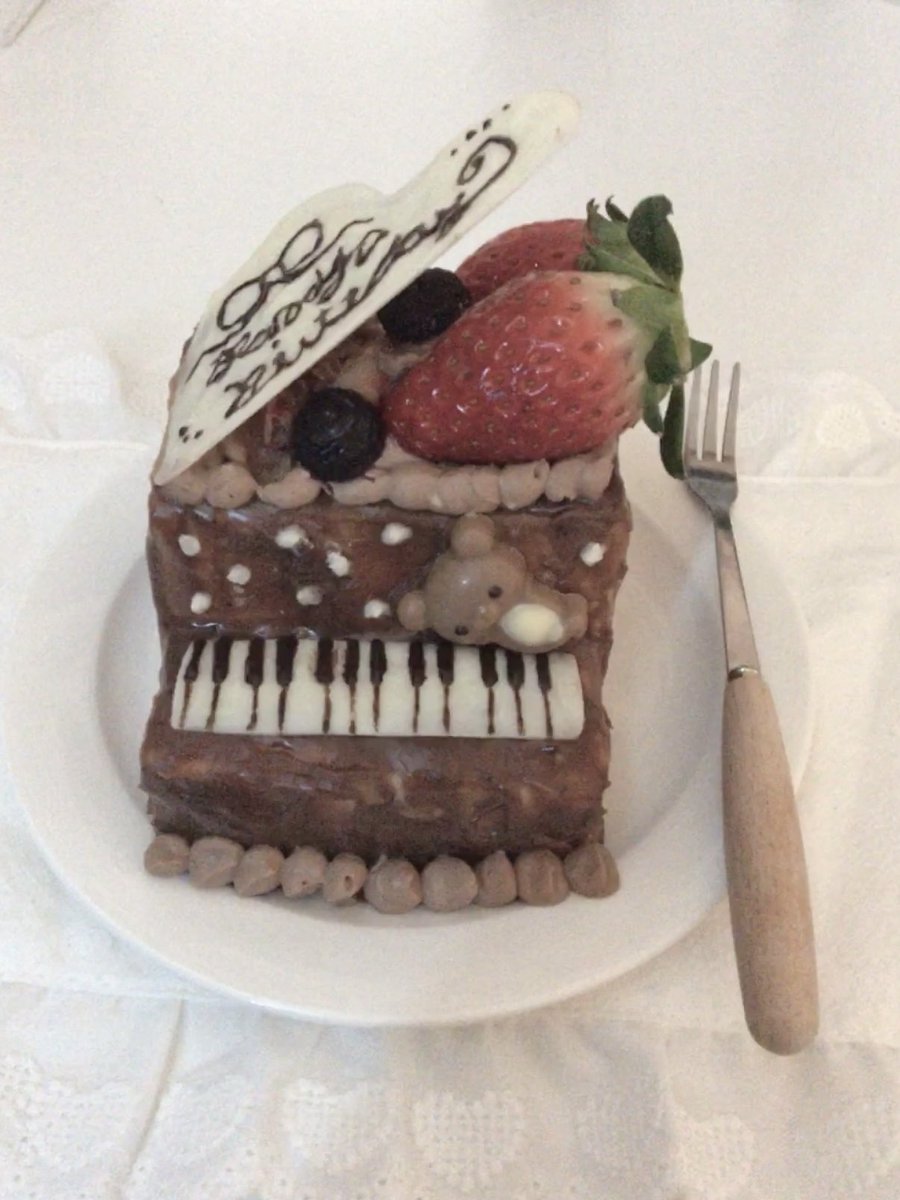 unkwov's tweet image. 휴일엔 케이크 만들기 ♪ ♬ ❤︎