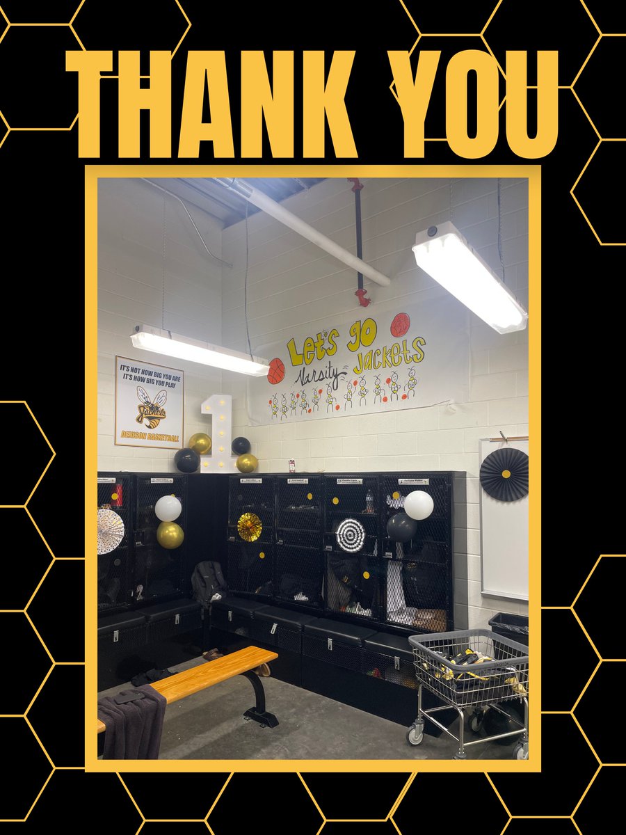 WOW! Thank you to our basketball moms that showed up and decorated the players locker room! We appreciate you!! #gomoms #igtbayj #GameDay