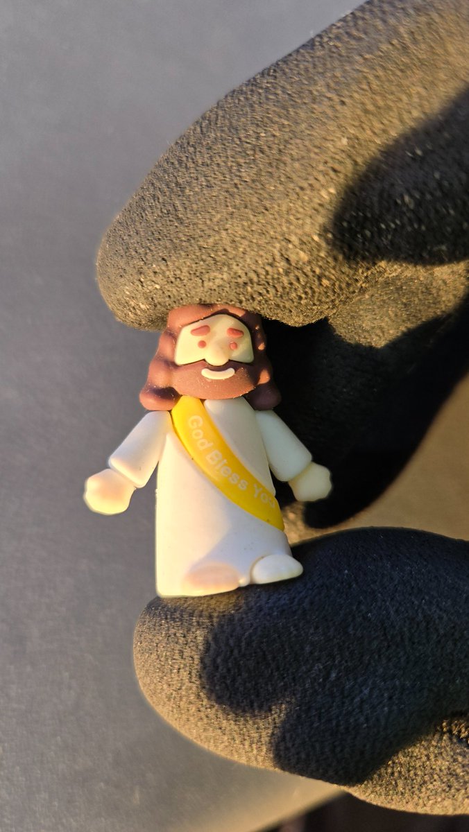 I found Jesus. I think i can now say some blessings. God bless Jeeesus and America too.  And God bless the moon. And God bless Christmas and Santa Clause and pennies and moths and rvs and ufo's and Aliens. And God bless the sun and cell phones.