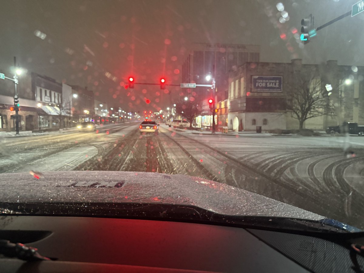 Meteorologist Lucy Doll tweet media