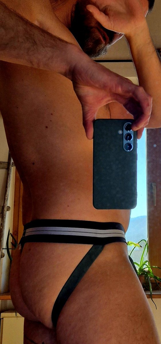 c0ckscomb's tweet photo. 😈🍑 https://t.co/gZab0wxRl1