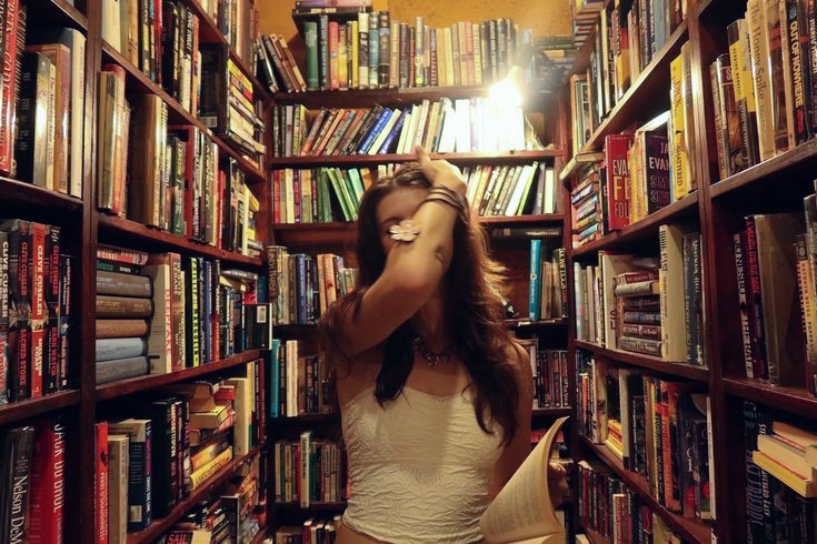 ɐןןǝq ⸆⸉📖 tweet media