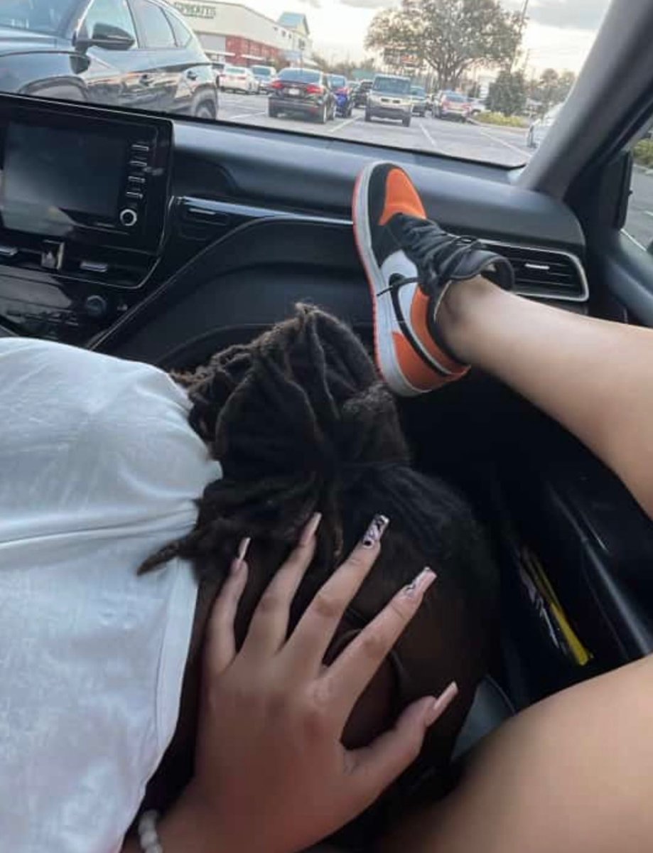 favourita_'s tweet photo. Moments bestie would never forget 😬

A thread 🎥👇 https://t.co/fzQWkEJso8